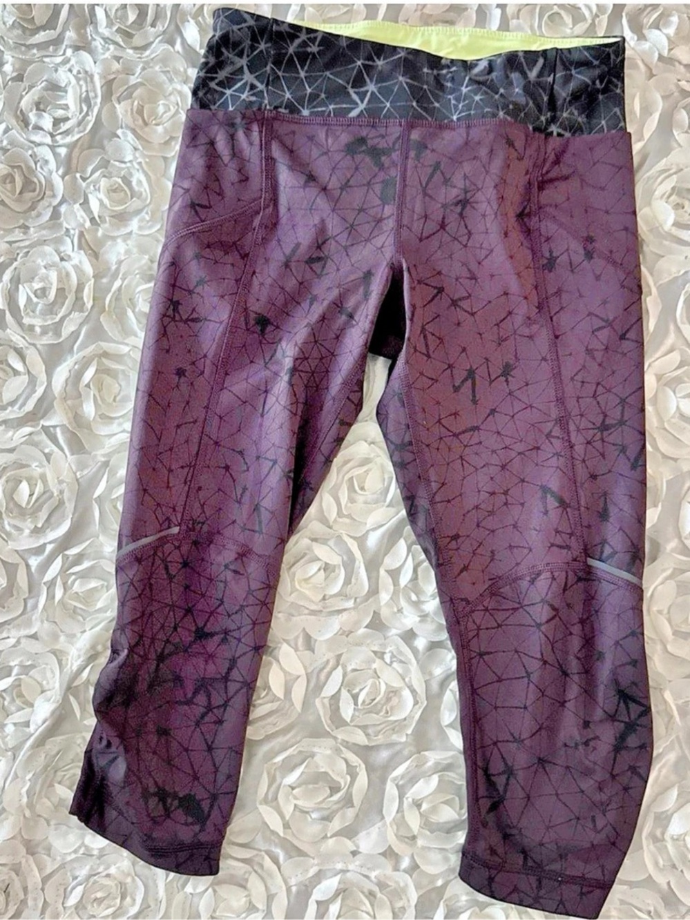 Lululemon Women's Geometric Leggings Size 4